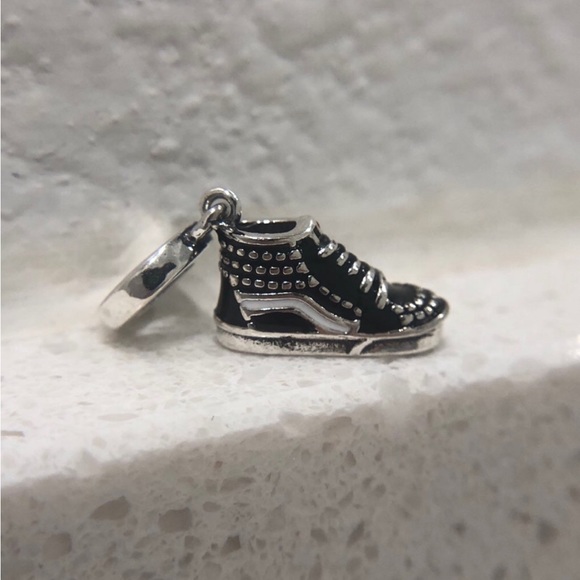 Sterling silver Skater shoes Vans lookalike charm, fits Pandora bracelet - Picture 2 of 7